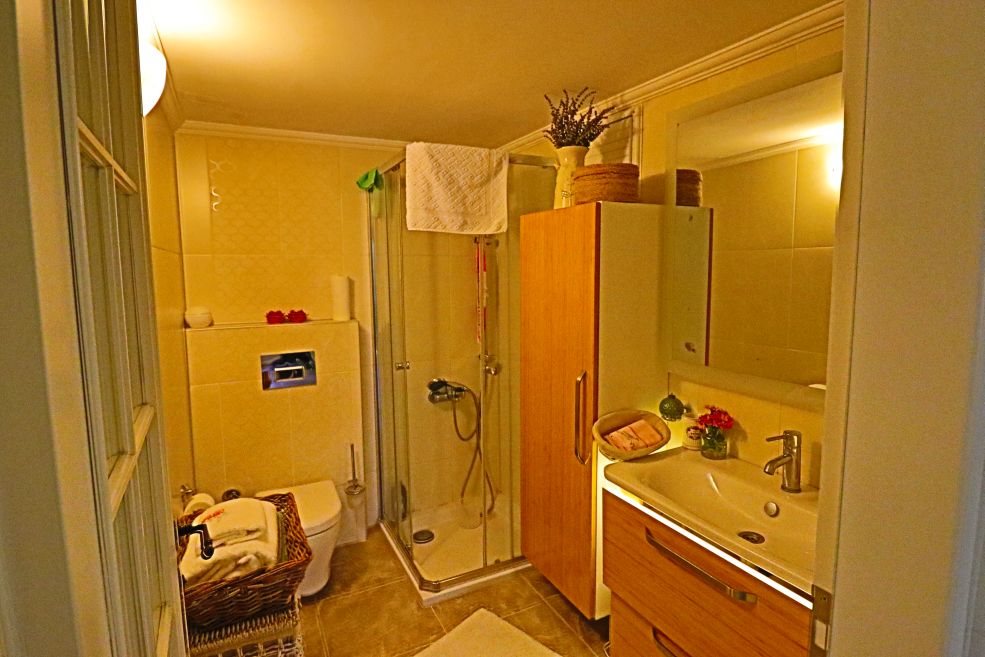 Ürkmez'de 125M2 3+1 Geniş Ferah Yapılı Masrafsız Satılık Daire — 20 / 22