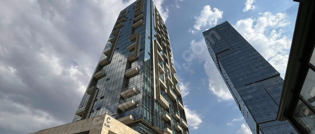 usta 1071 c blok 220 m2 yapılı köşe boş ofis sadık karaca dan